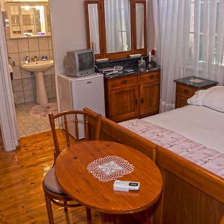 Marina Rooms Komiza Ruang foto